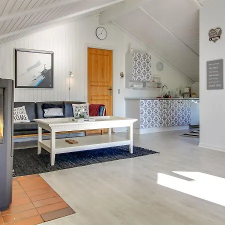 Gundula - 30km From The Sea By Interhome *